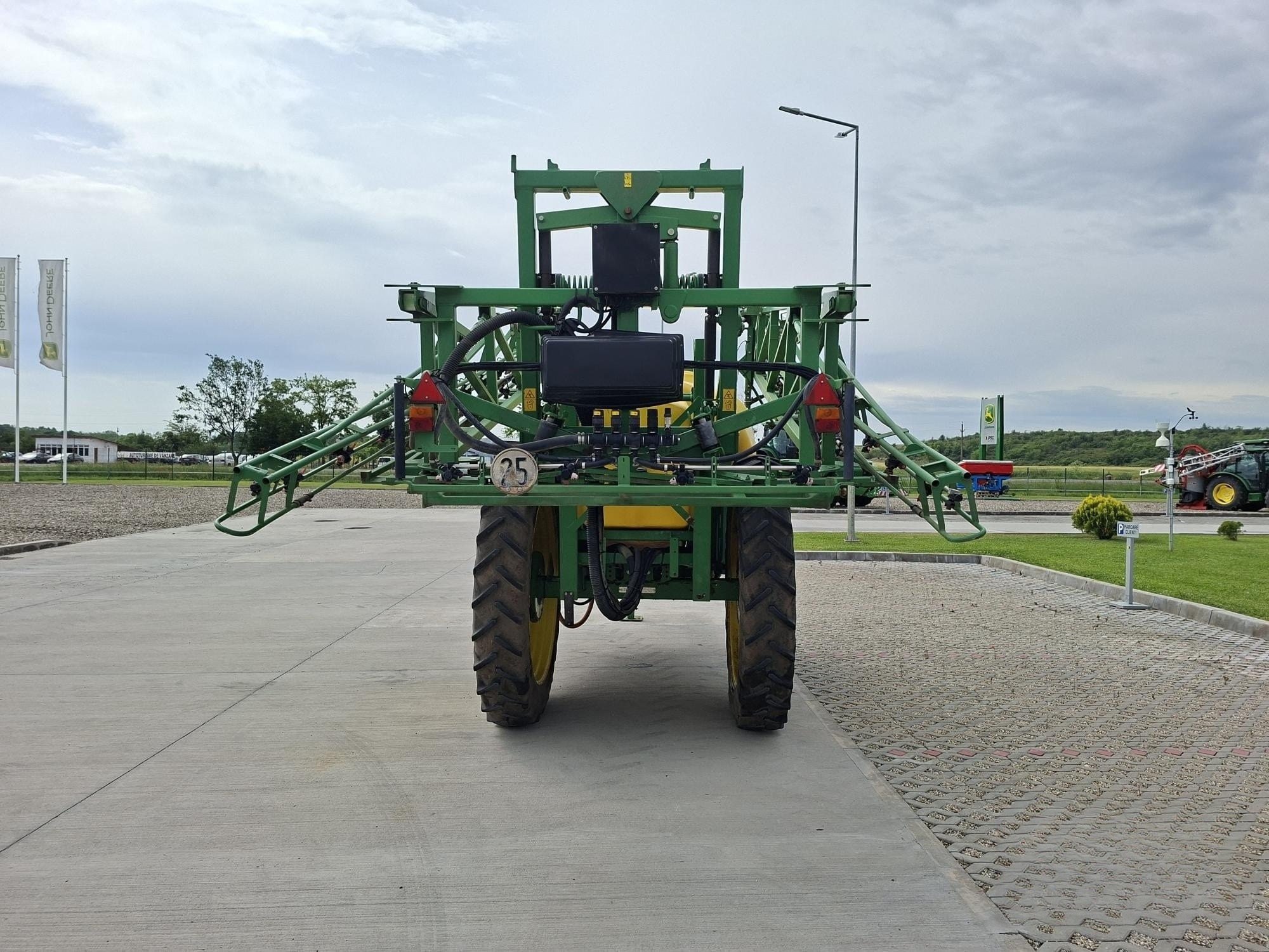 Stropitoare tractată John Deere 732 — 8